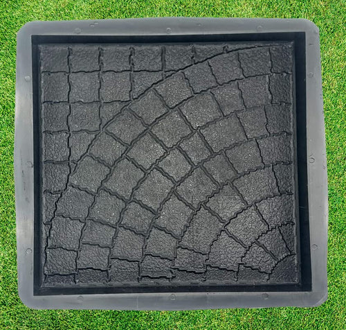 Cobblestone Paver Mold – 15.7"